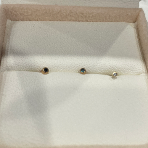 Tornillo de nariz piedras preciosas