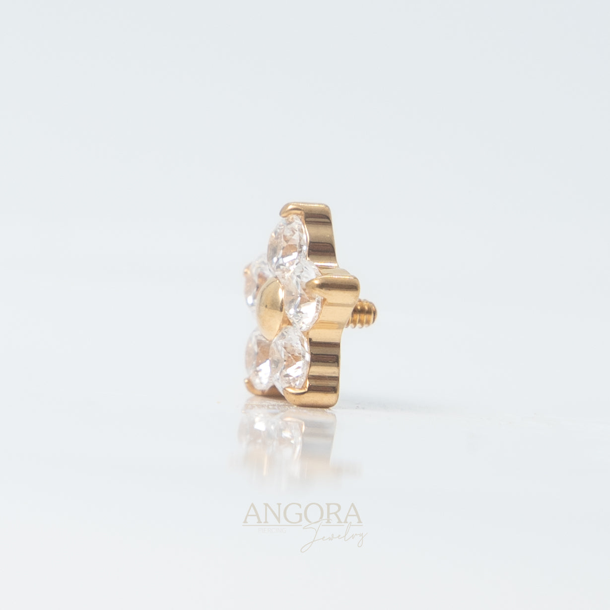 Centro de circonitas con forma de flor de lujo