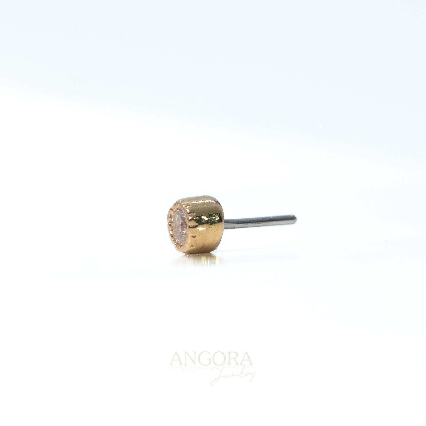 Joyería piercing Granito de Arena, Pequeño Verano Push Pin oro macizo 14k